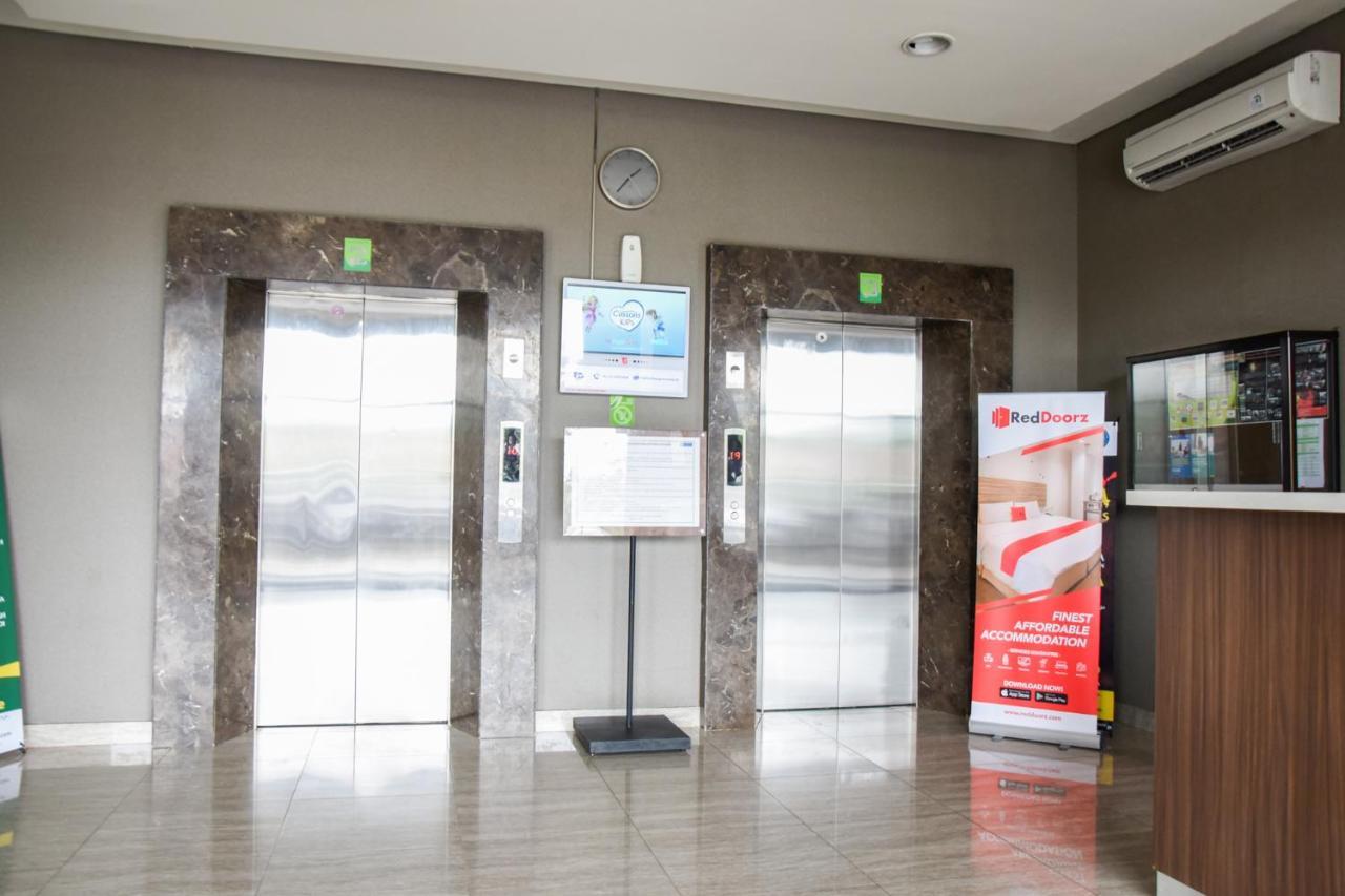 Reddoorz Apartment @ Serpong Green View Tangerang Exterior foto